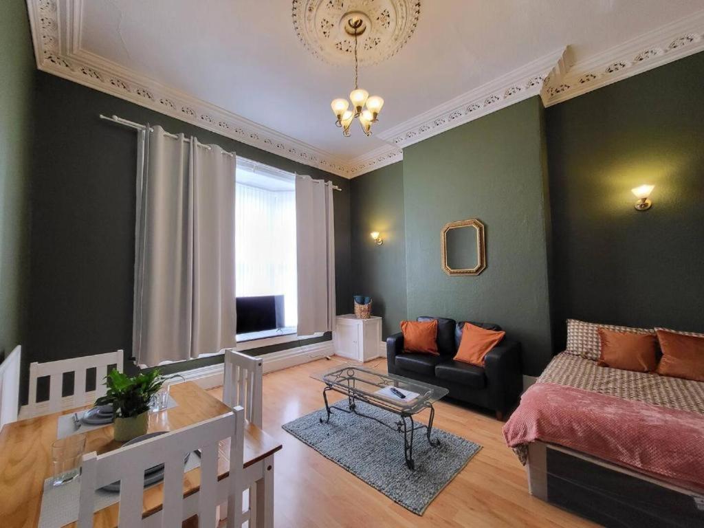 Digbeth City Centre Apartment Sleeps 12 Opposite Coach Station Birmingham Exterior foto